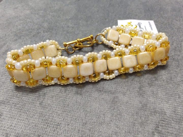 Tennis bracelet